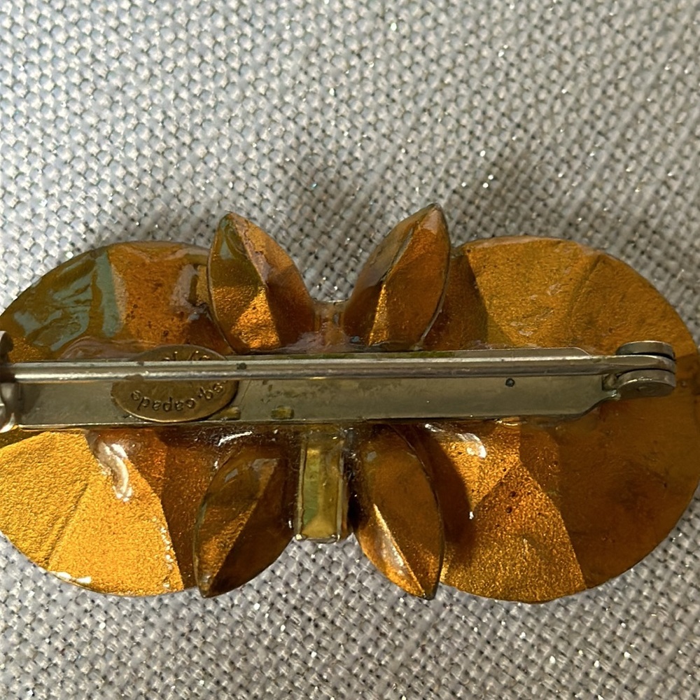 Vintage crystal butterfly pin. Signed joni - Picture 4 of 8